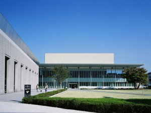 あきる野中央図書館