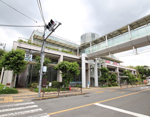 プリモライブラリーはむら（羽村市図書館）